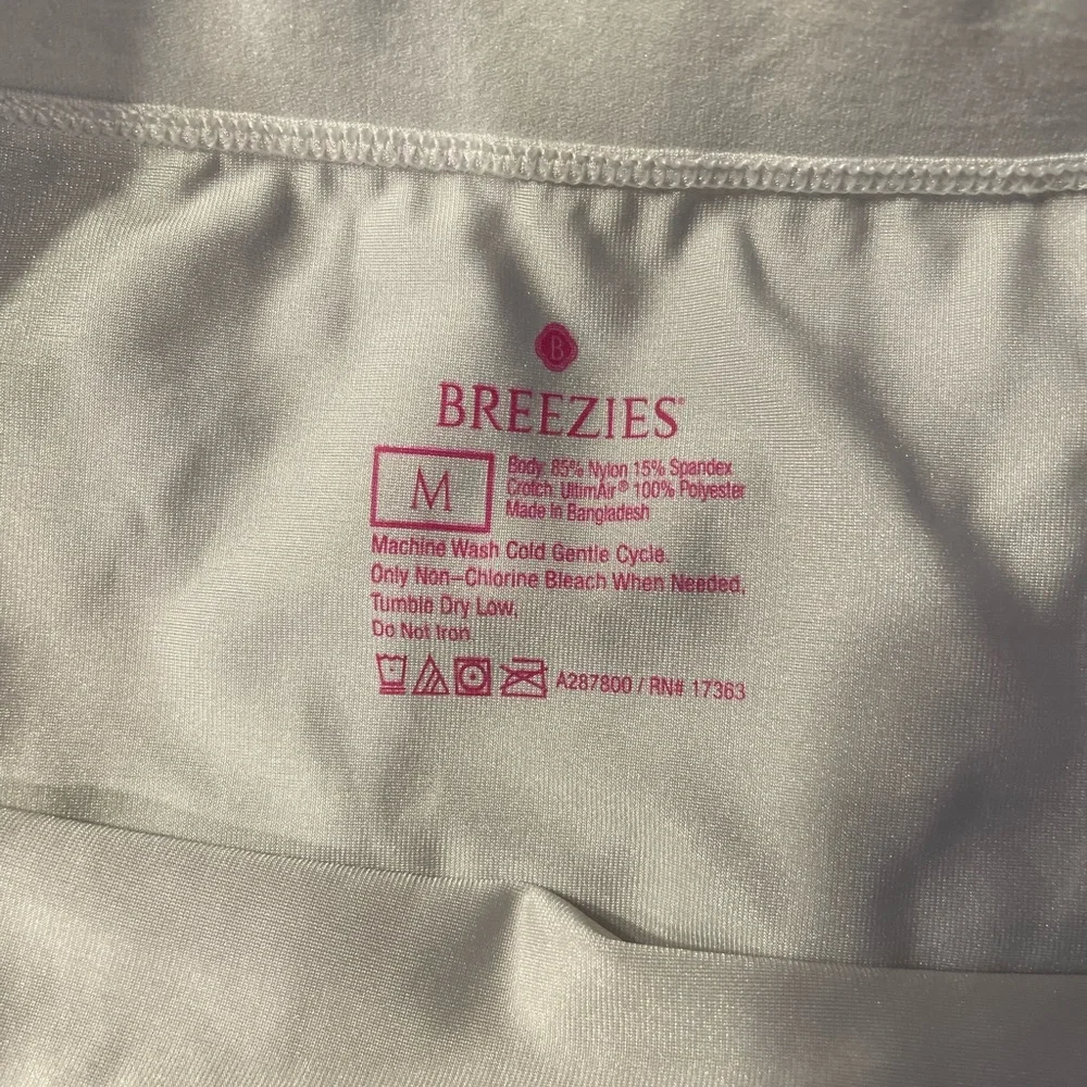 NWOT Breezies nylon brief medium - Picture 2 of 2